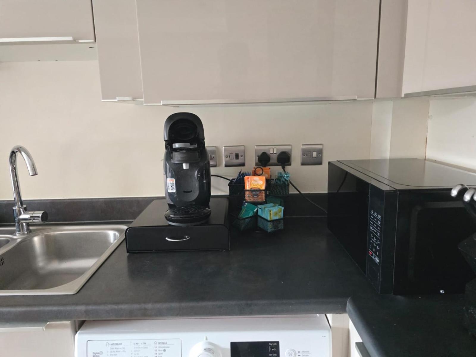 Kakra's Place With Free Secure Parking York