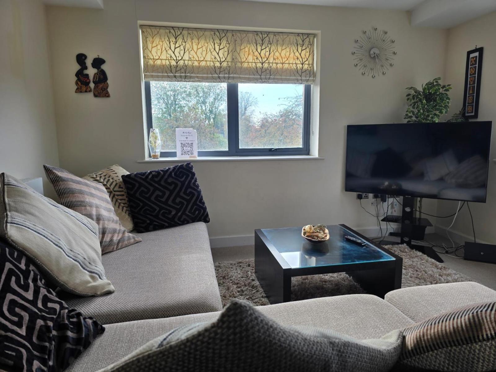 Kakra's Place With Free Secure Parking Apartment *